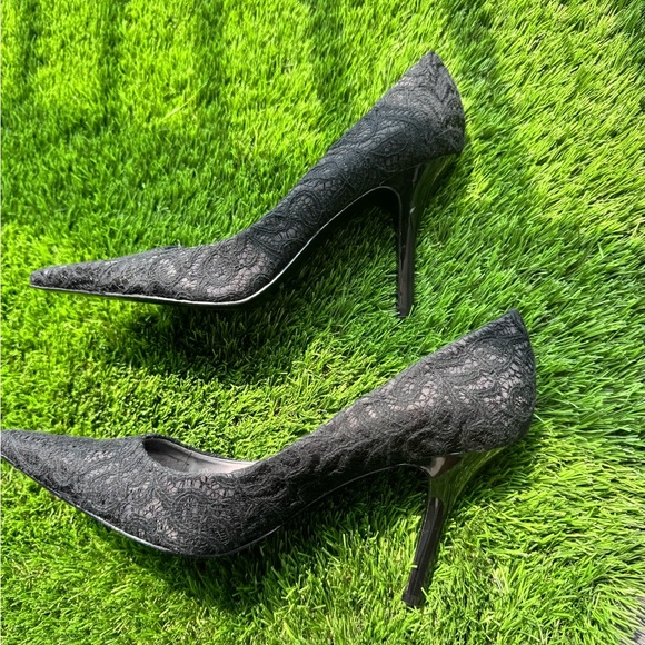 NWOT Nine West Black Lace Pointy Toe Heels - Picture 3 of 8